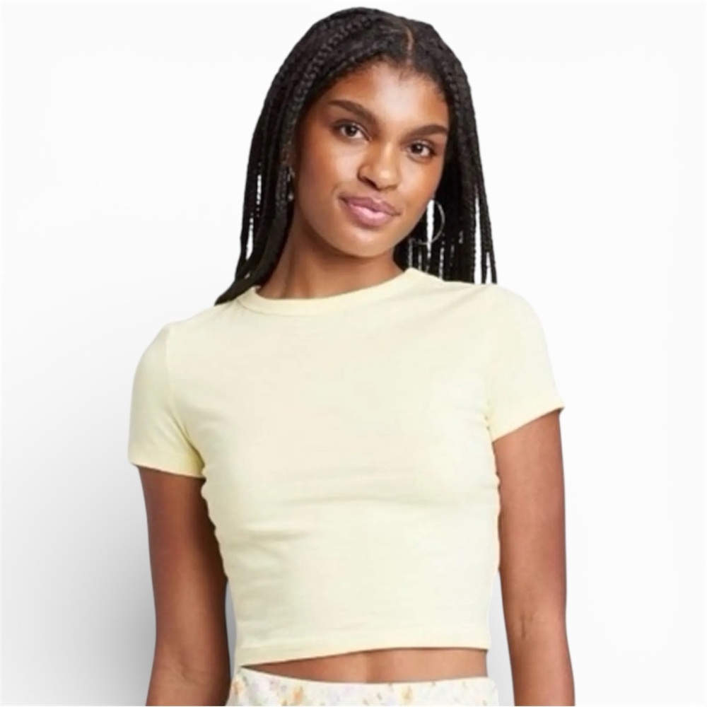 Wild fable Women's pastel yellow Crop Top L